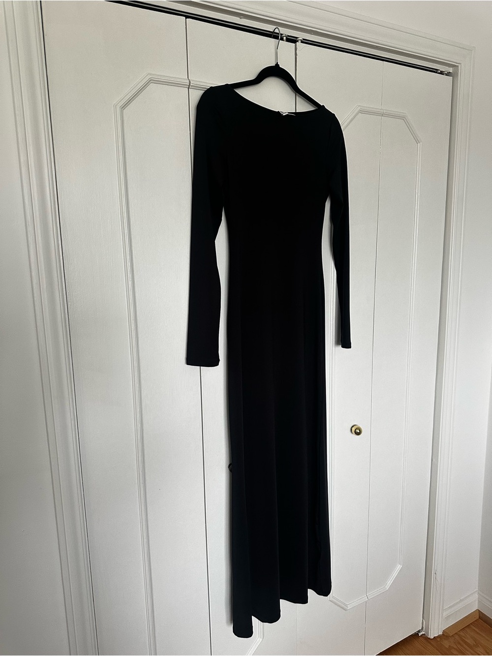 H&M Black Long Sleeve Maxi Dress